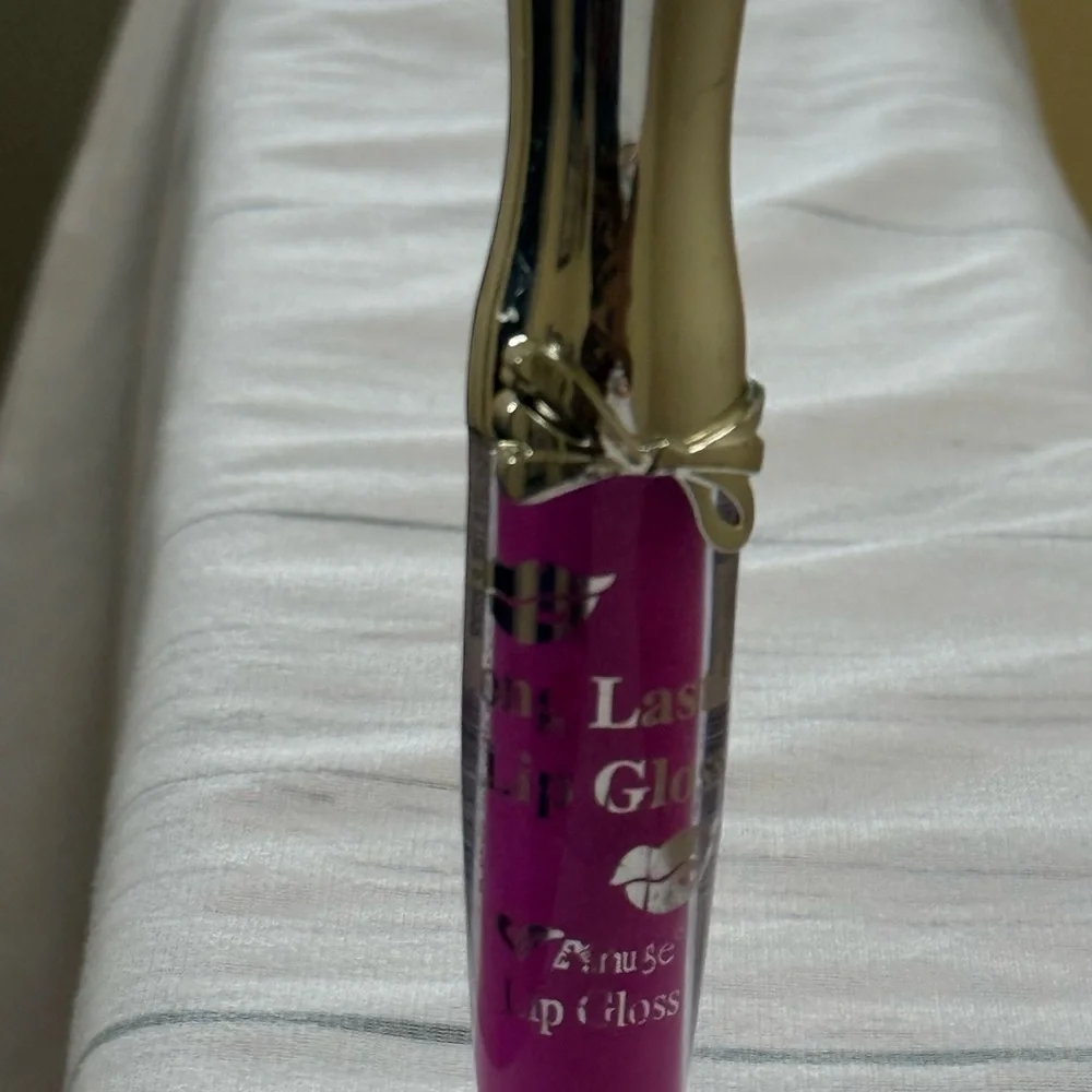 Amuse Lip Gloss in Bold Pink